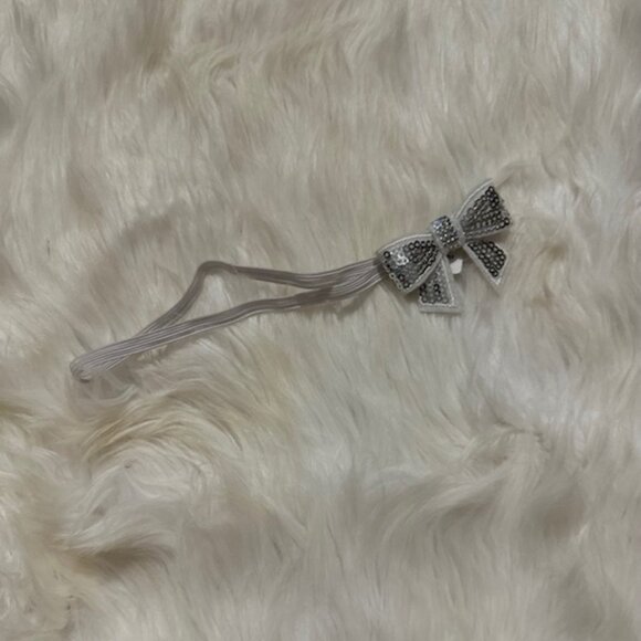White / Silver Sequin Bow on white Skinny FOE Headband - Picture 1 of 1